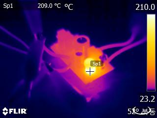 파일:led lamp e26 03 028.jpg