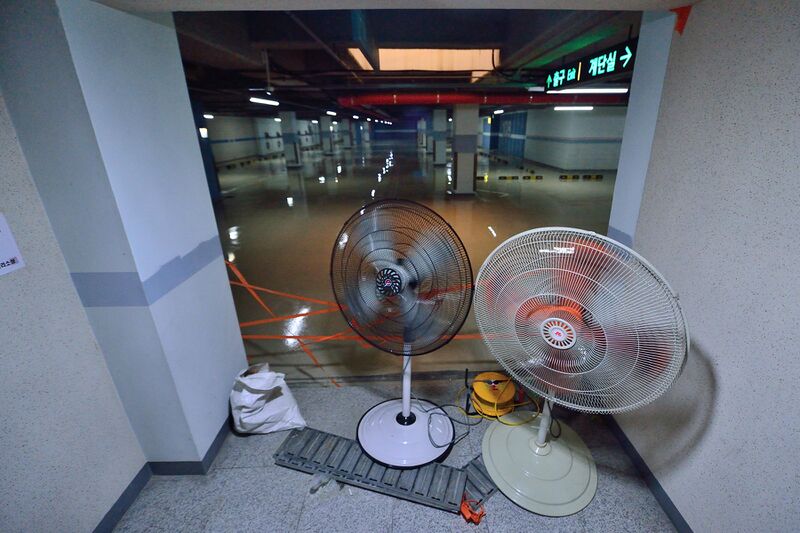파일:epoxy building01 002.jpg