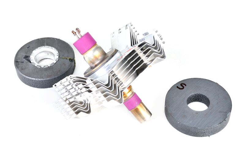 파일:magnetron01 017.jpg