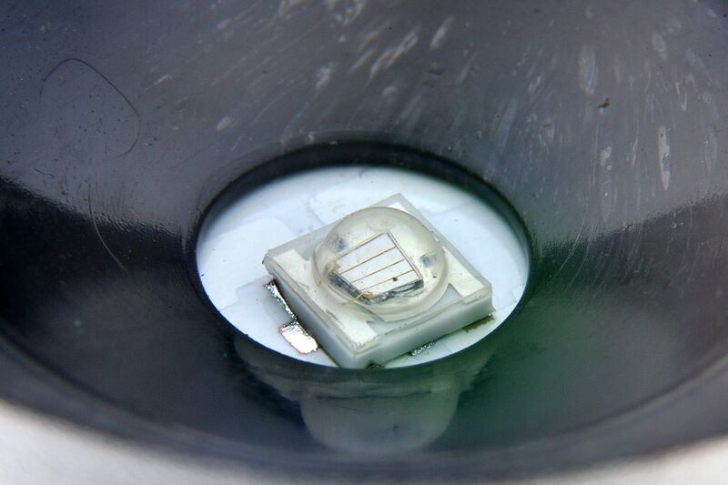 파일:uv flashlight04 003.jpg