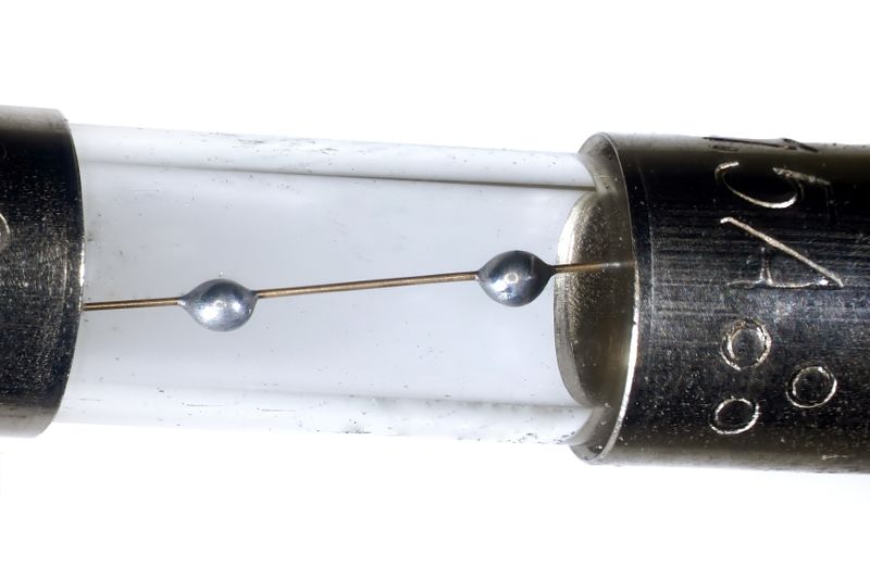 파일:axial cartridge520 01 002.jpg