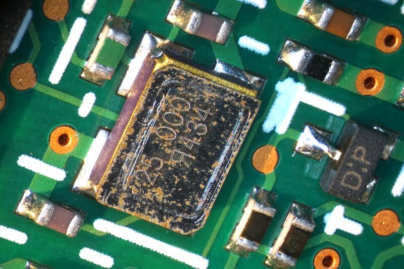 파일:xtal smd 06 001.jpg