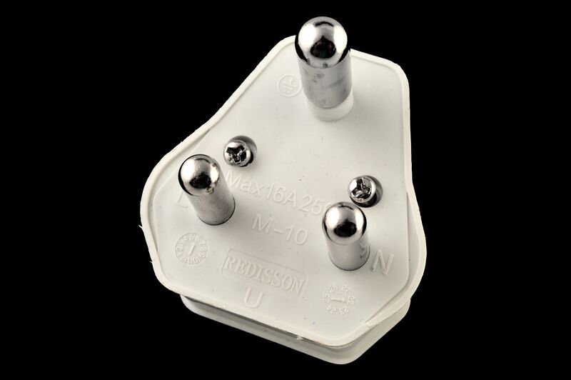 파일:ac adapter01 002.jpg