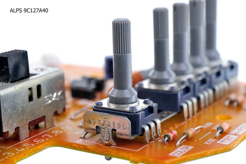 파일:potentiometer13 002.jpg