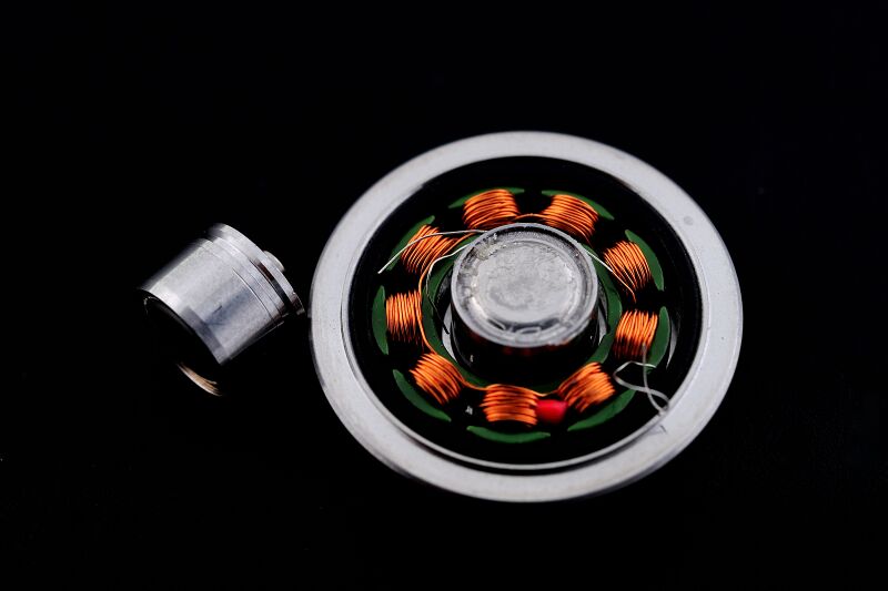 파일:hdd motor09 004.jpg