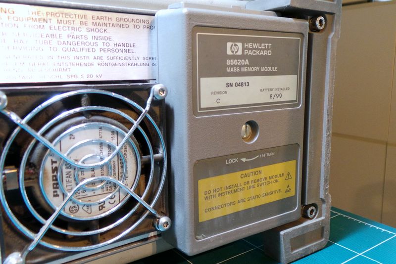 파일:hp8562e01 003.jpg