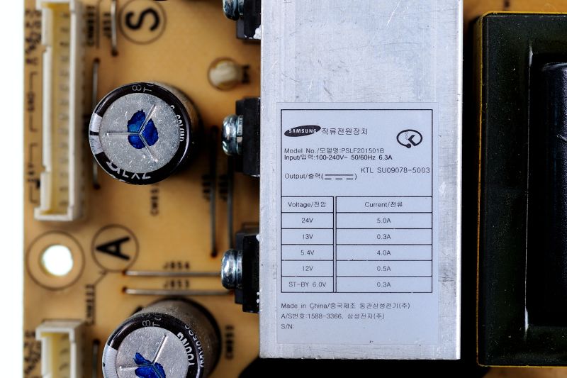 파일:lcdtv01 02 006.jpg