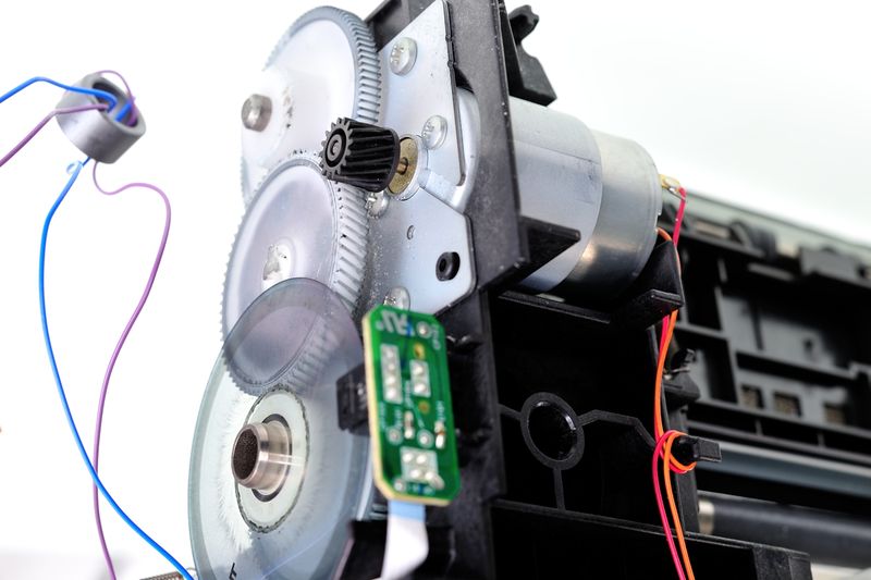 파일:brushed dc motor05 001.jpg