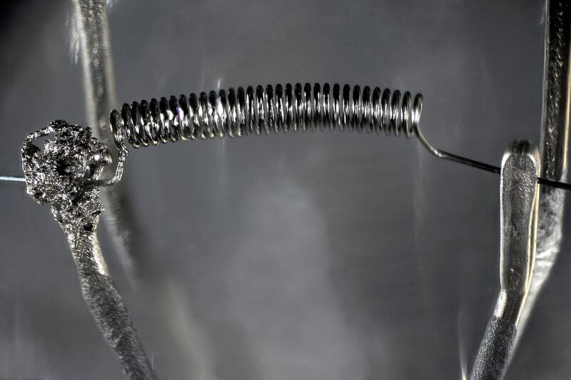 파일:incandescent05 002 000 001.jpg