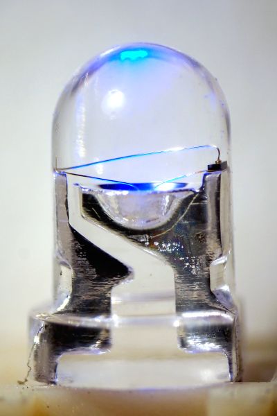 파일:led lead03 001.jpg