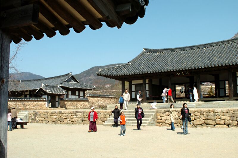 파일:040320 120412.jpg