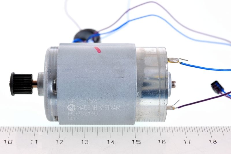파일:brushed dc motor06 003.jpg