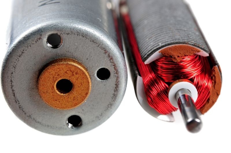 파일:brushed dc motor08 015.jpg
