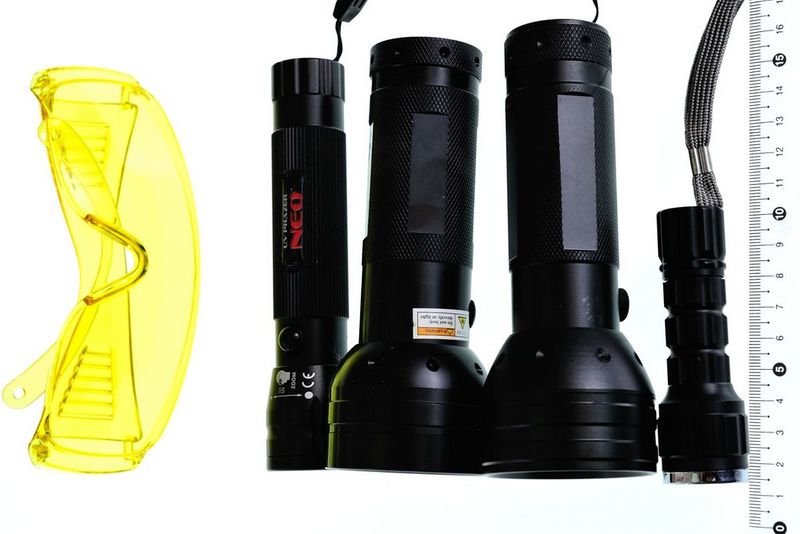파일:UV flashlight01 002.jpg