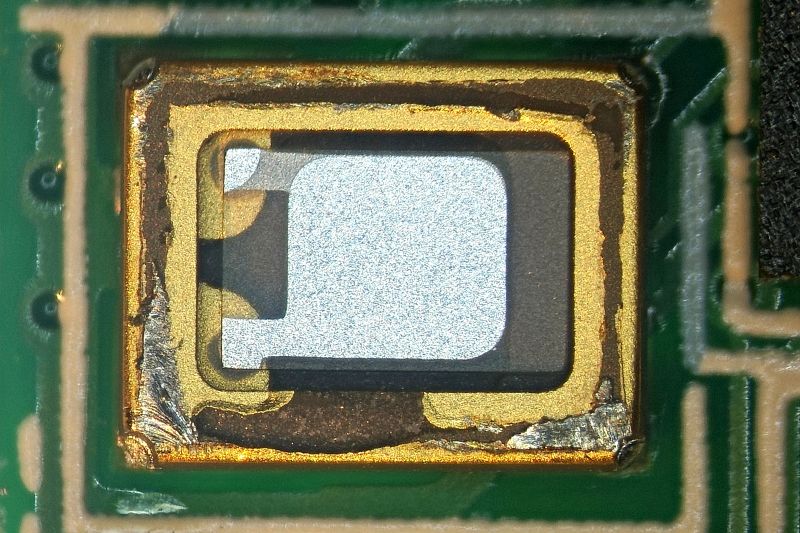 파일:xtal smd 09 003.jpg