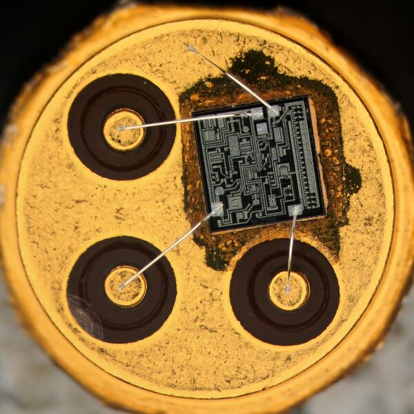 파일:lm399ah01 003.jpg