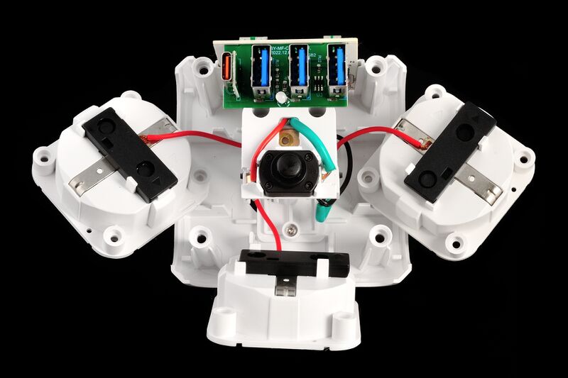 파일:multioutlet03 07 004.jpg