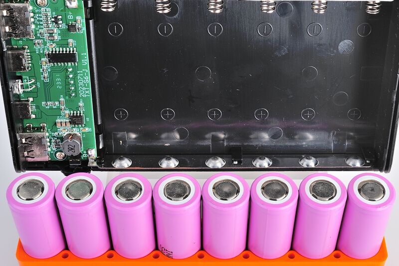 파일:18650charger04 007.jpg