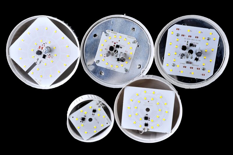 파일:led lamp e26 12 003.jpg