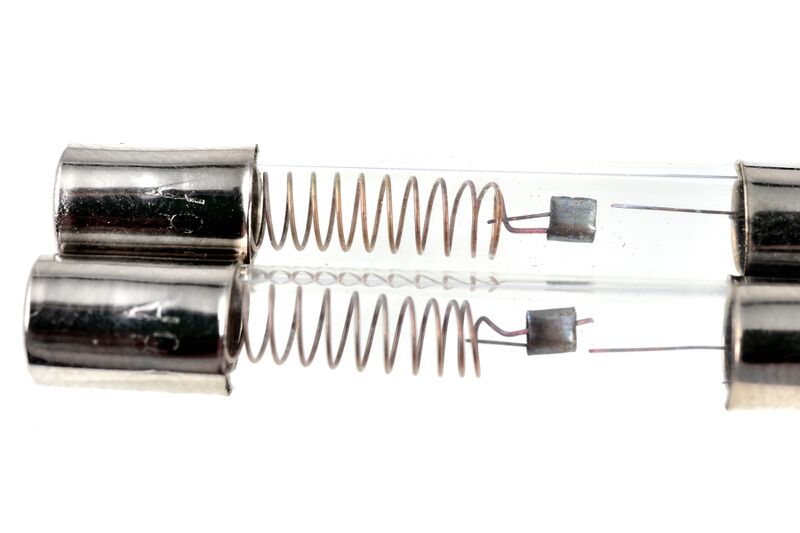 파일:axial cartridge640 01 004.jpg