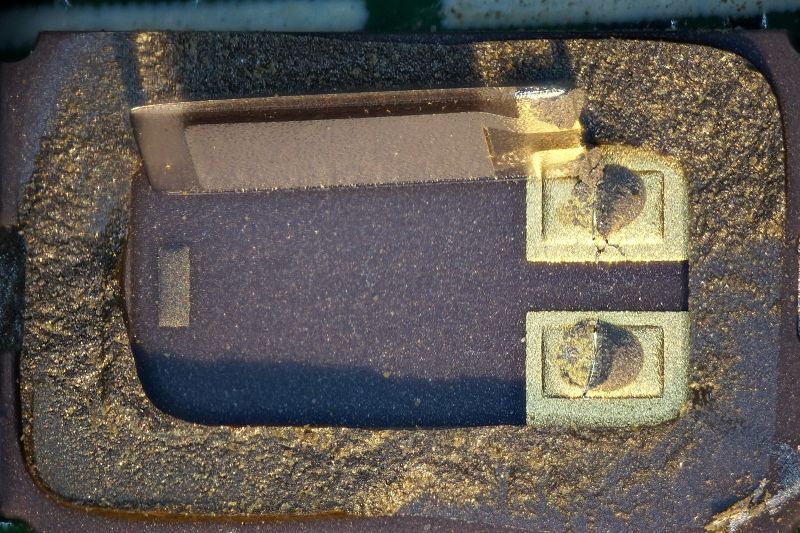 파일:xtal smd 08 005.jpg