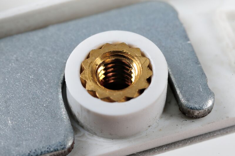 파일:lenovo ideapad 136.jpg