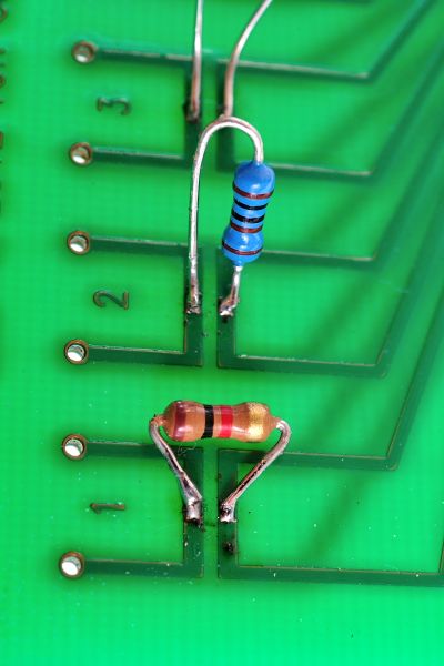 파일:axial r1 003.jpg