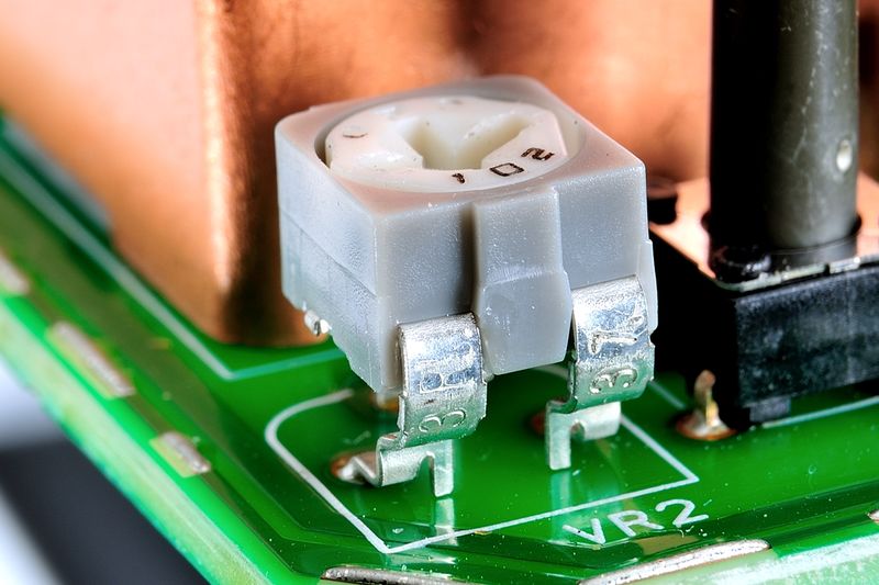 파일:potentiometer10 002.jpg