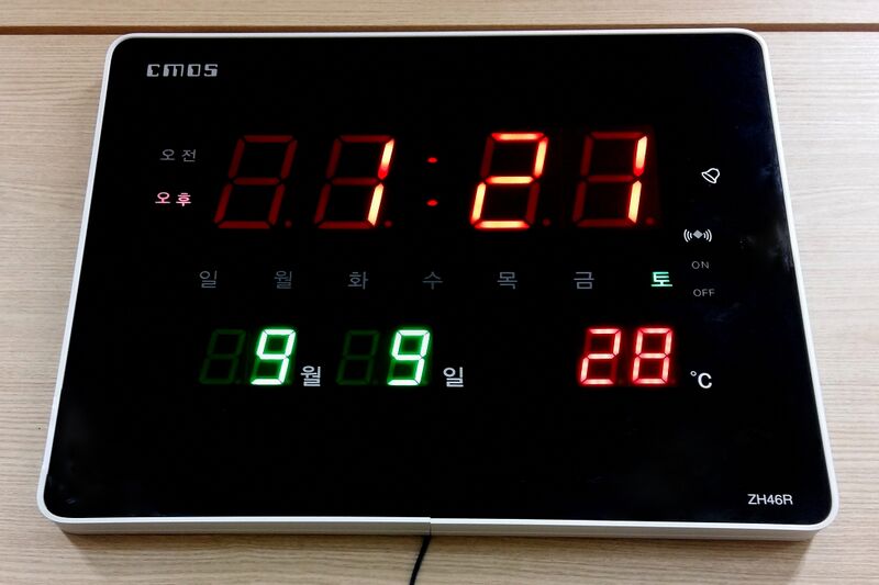 파일:wall clock04 002.jpg