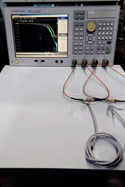 파일:hdmi cable01 021.jpg