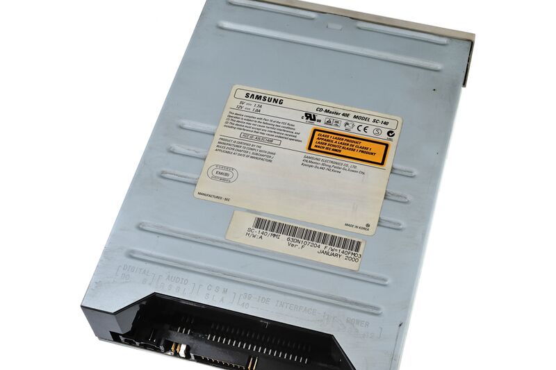 파일:cd rom drive04 001.jpg