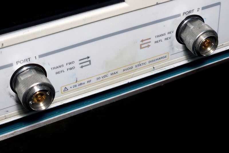 파일:hp8753e 02 038.jpg