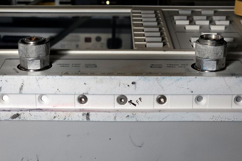 파일:hp8753e 02 029.jpg