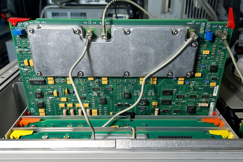 파일:hp8753e 02 017.jpg
