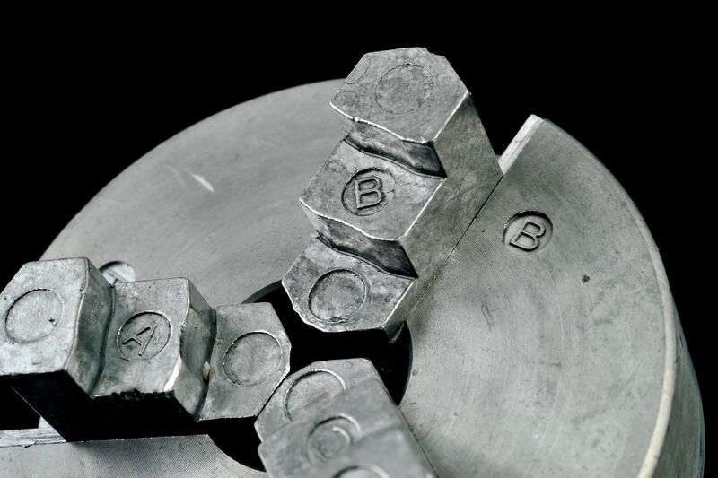파일:lathe chuck01 007.jpg