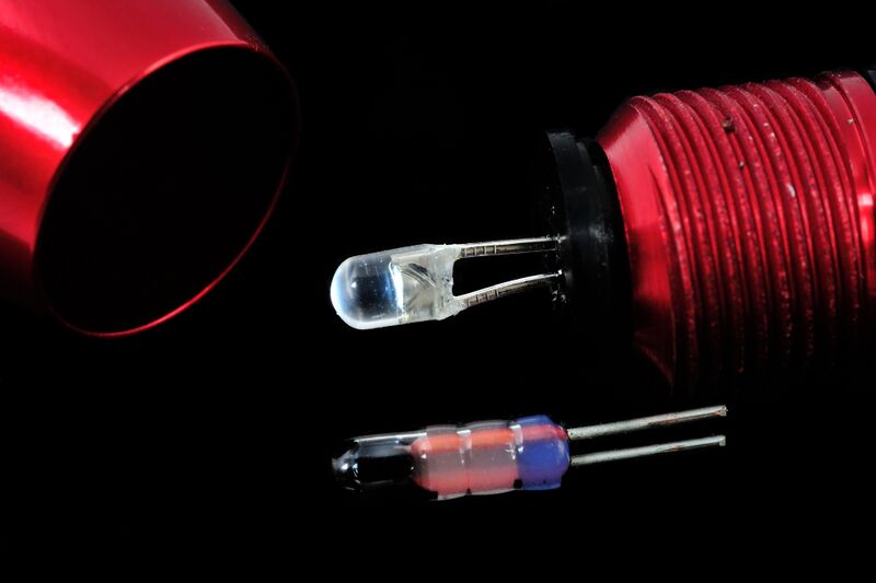 파일:flashlight05 007.jpg