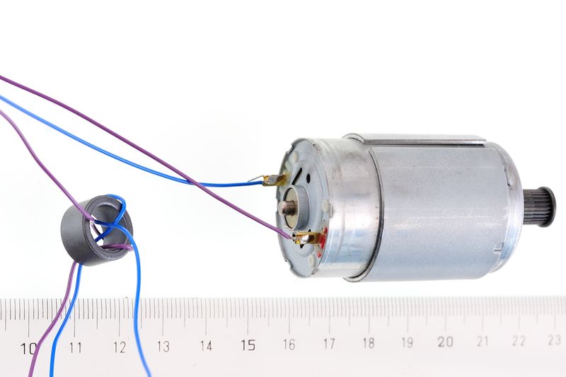 파일:brushed dc motor06 002.jpg