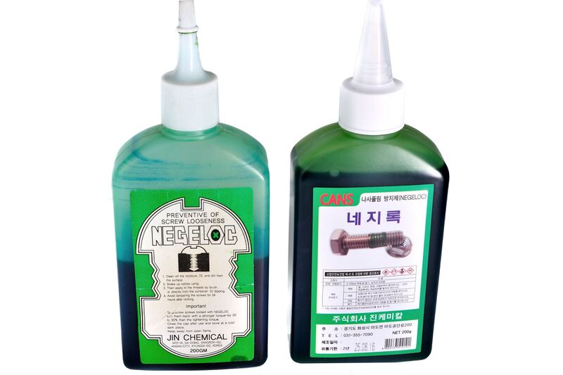 파일:threadlocker02 002.jpg