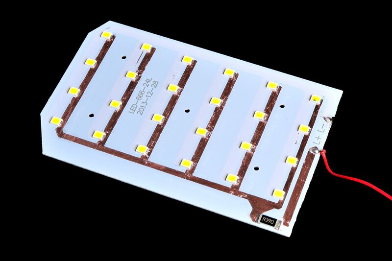 파일:desklamp led01 012.jpg