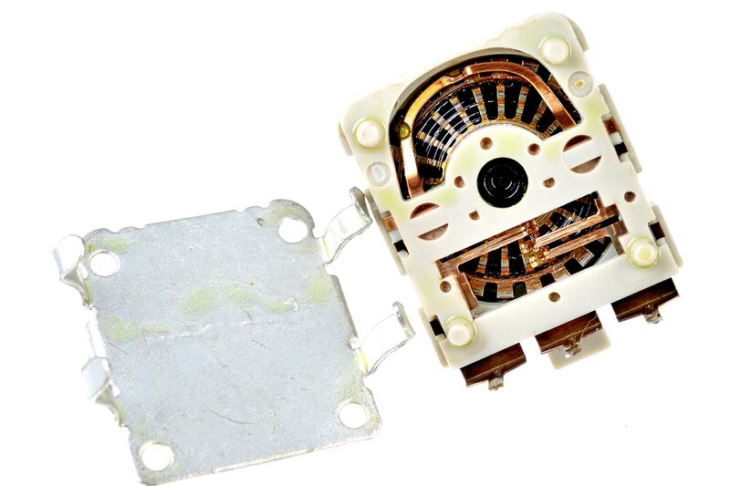 파일:microwave oven03 046.jpg