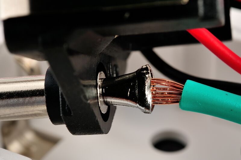 파일:multioutlet03 07 012.jpg